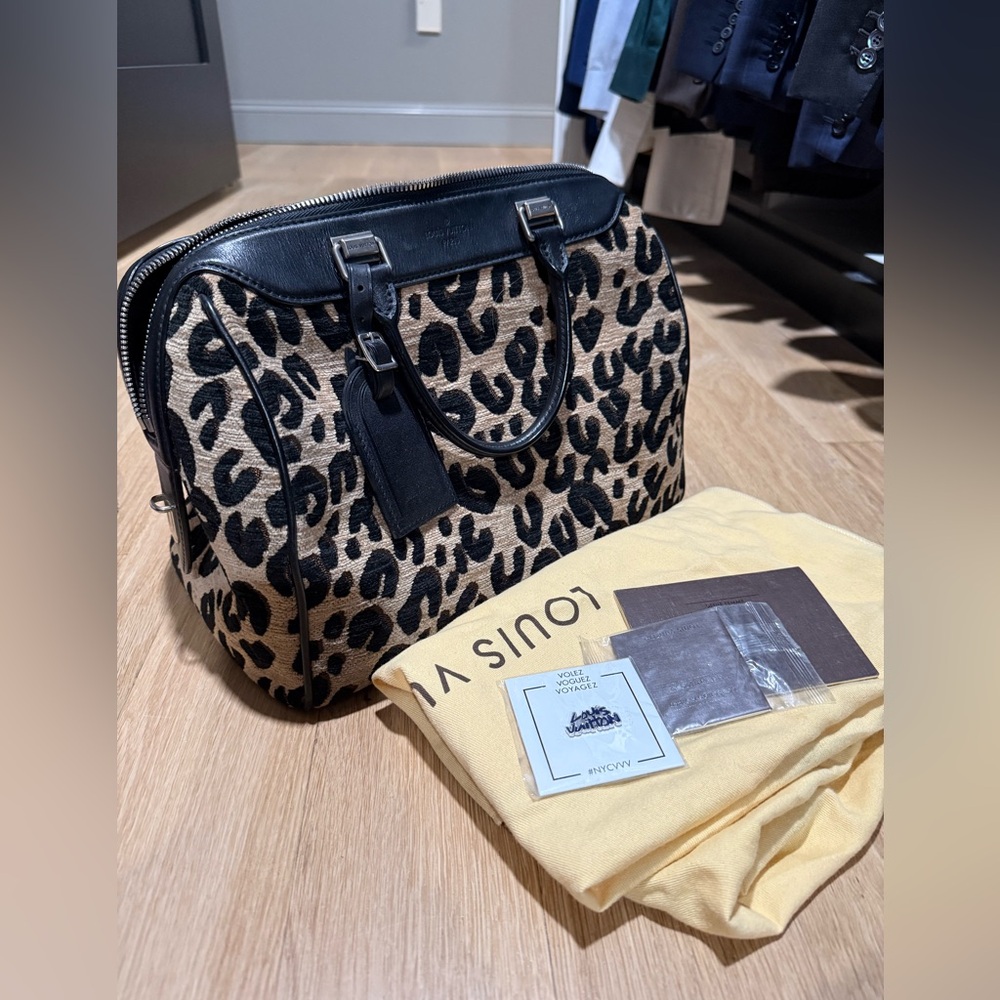 Super rare Louis Vuitton leopard velvet speedy 30 bag